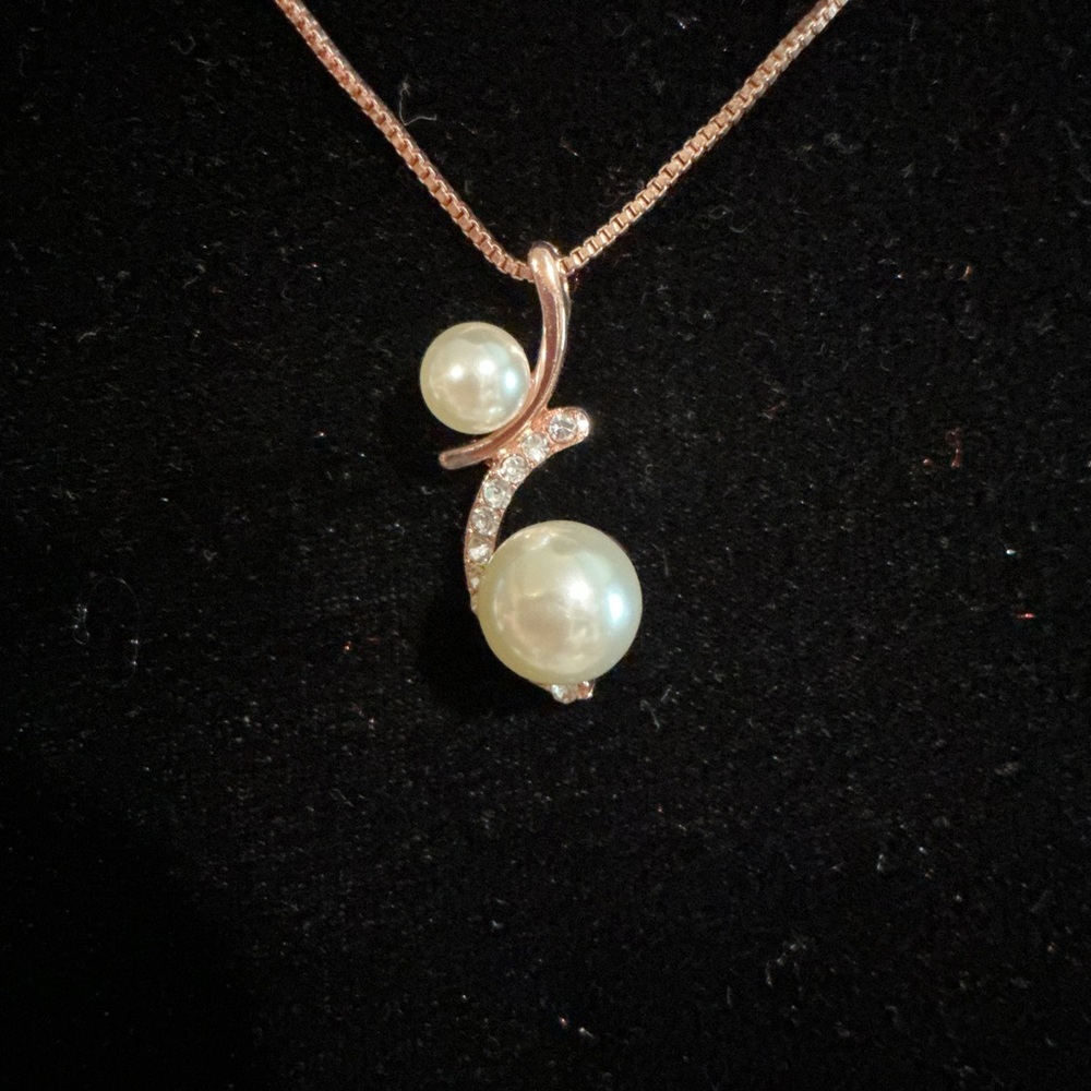 Faux Pearl & Crystal Drop Pendant Necklace Set - Rose Gold NWOT